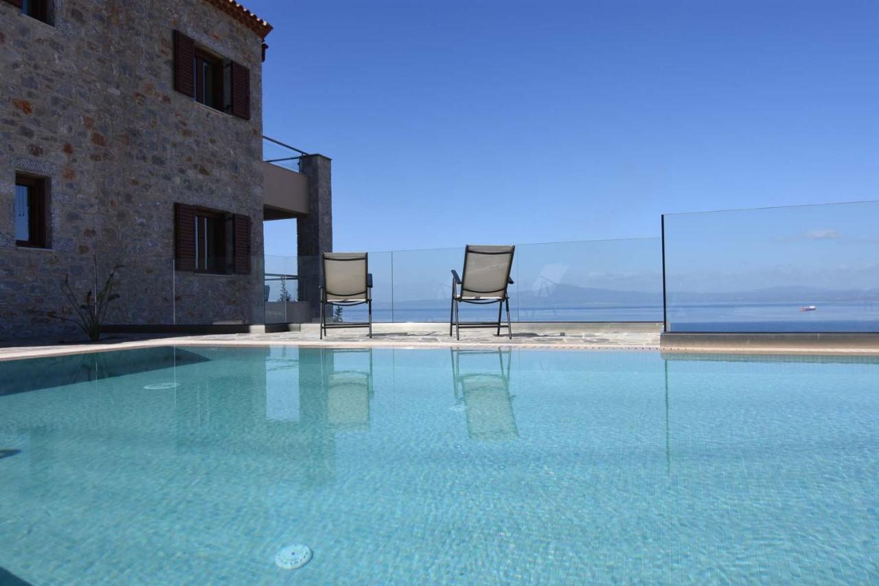 Villa Dafni - Infinite Sea Vistas With Private Pool Kalamata Luaran gambar